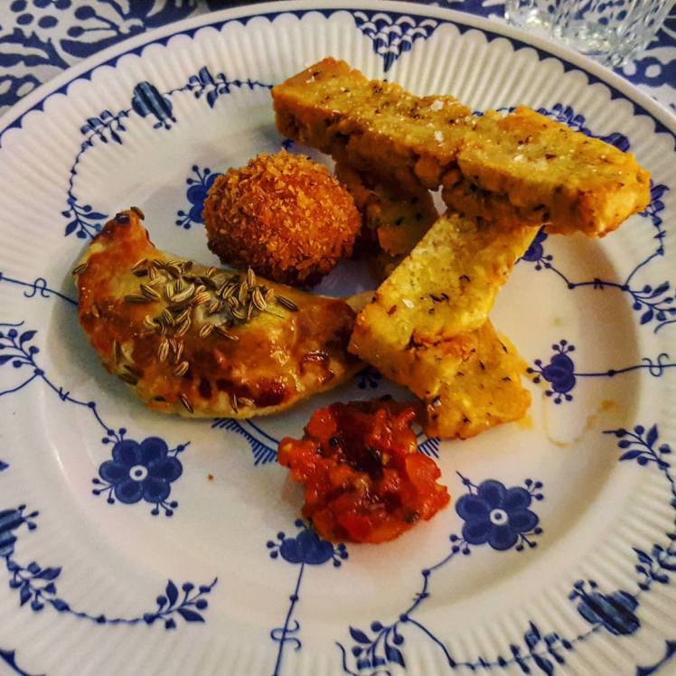 20590823_1615456295193185_590486634_o