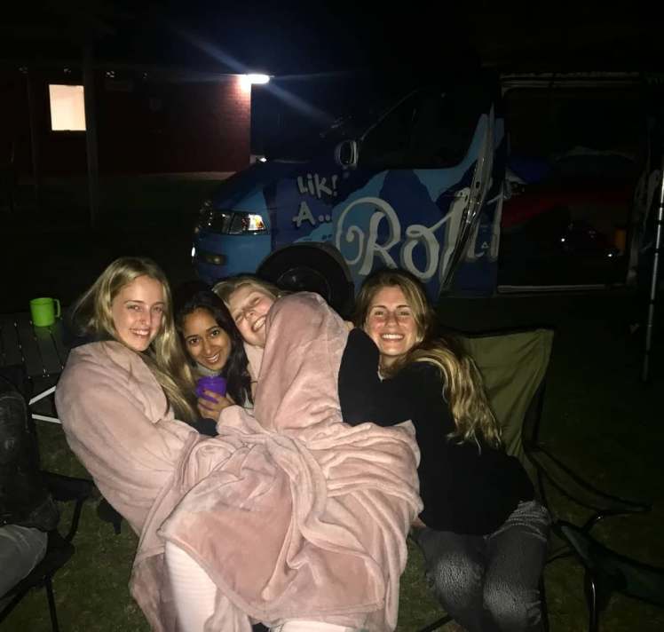 31924707_1964878243584320_4279675765022261248_n